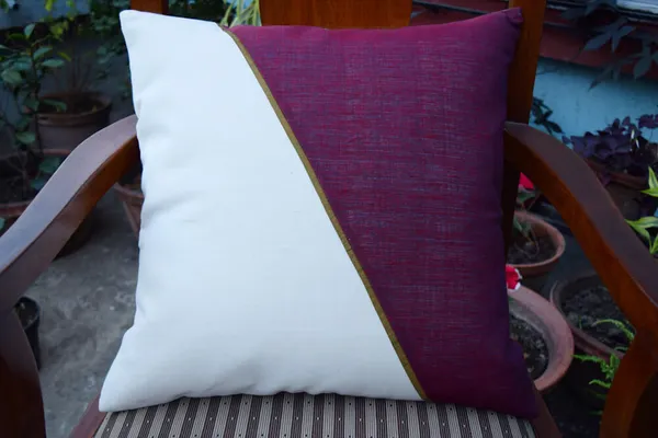 Maroon_&_Cream_Malkha_Cushion_Covers(Set_Of_2)|16"X16"