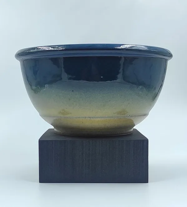 Studio_Pottery_Stoneware_Salad_Bowl|_Dual-Glazed_In_Blue_And_Yellow_Gloss_Finish|_Handglazed_Premium_Serveware|_Handcrafted_Ceramic_Serveware|Perfect_For_Salads,_Serving,_And_Décor|_6"_Diameter,_3.5"_Height