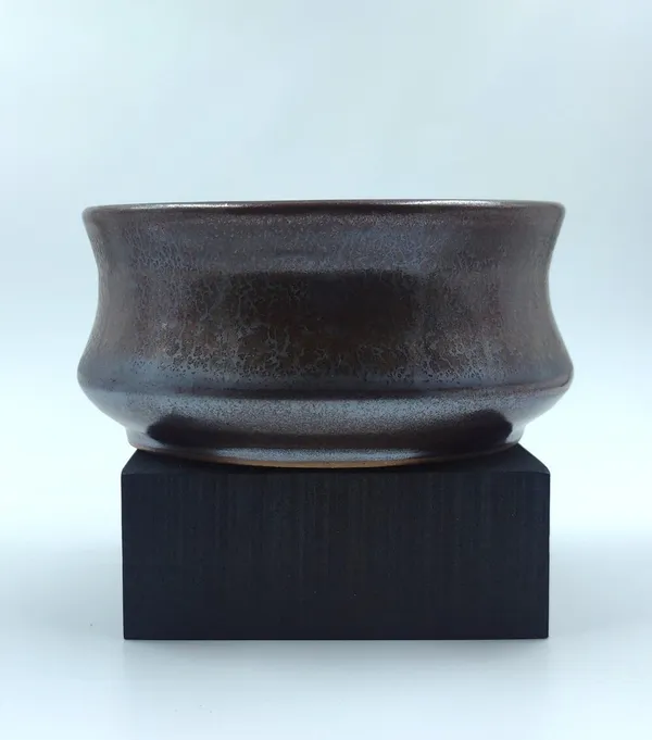 Studio_Pottery_Stoneware_Handi_Bowl|_Chocolate_Brown_Gloss_With_Metallic_Sheen_|_Handglazed_Premium_Serveware|_Handcrafted_Ceramic_Serveware|_Perfect_For_Serving_Curry_Or_Rice_|_5"_Diameter,_2.8"_Height