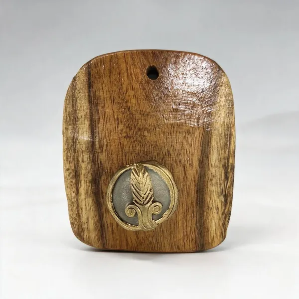 Decorative_Leaf_Handcrafted_Wooden-Brass-River_Pebble_Wall_Mounted_Hook