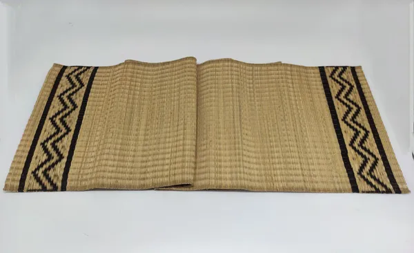 Madurkathi_Black_Line_Pattern_Runner(6_Seater)