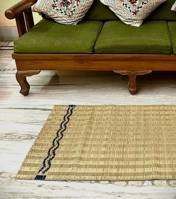 Handcrafted_Natural_Madurkathi_Floor_Mat_With_Indigo_Border,_Chatai_Mat_For_Home,_Natural_Fiber_Rugs,_Living_Room_Carpet_Comfy_Bedroom_Home_Decorate_Floor_Kids_Playing_Mat,_4X2Ft_(Set_Of_1)