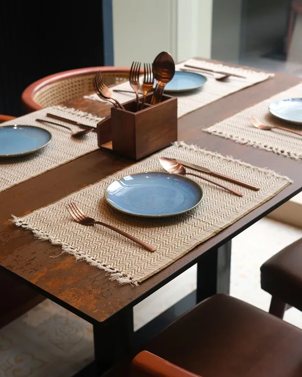 Set_Of_6_Madurkathi_Placemats_–_Handwoven_Natural_River_Grass_Dining_Mats,_Heat-Resistant_&_Eco-Friendly,_Rustic_Twig_&_Thread_Design,_Gi-Tagged_Artisan_Craft(White)|12"/18"