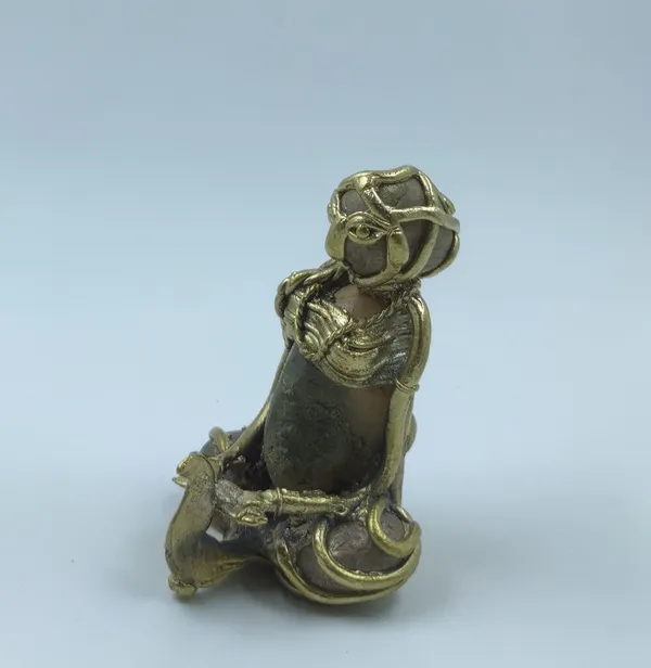 Bronze_&_River_Pebblefisher_Woman