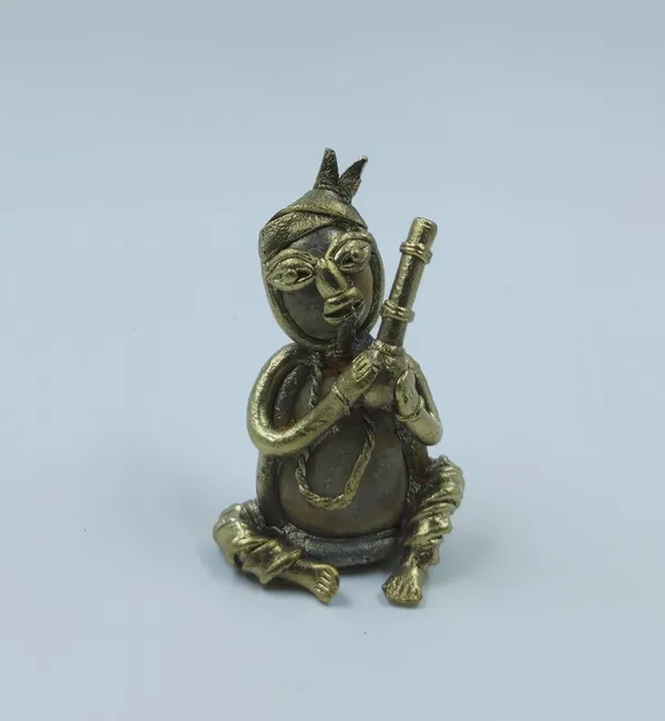 Bronze_&_River_Pebblehookah_Smoking_Man