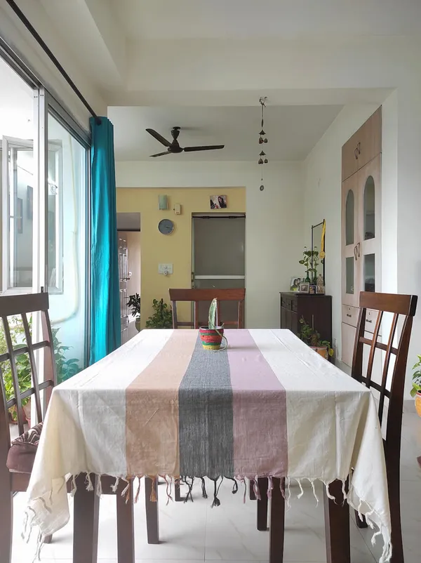 Handwoven_Off_White_80-Count_Khadi_Table_Cloth_With_3_Natural_Dye_Stripes(6_Seater)