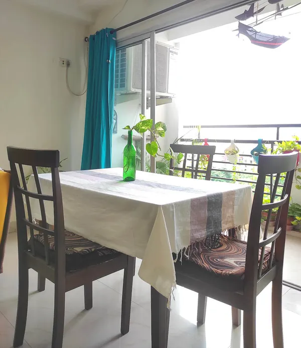 Handwoven_Off_White_80-Count_Khadi_Table_Cloth_With_3_Natural_Dye_Stripes(6_Seater)