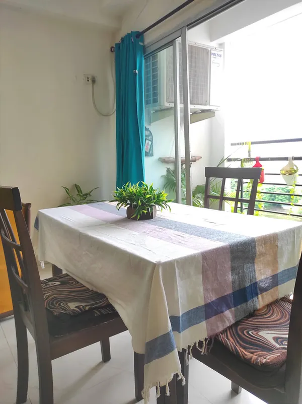 Handwoven_Off_White_80-Count_Khadi_Table_Cloth_With_Natural_Dye_Stripes(4_Seater)