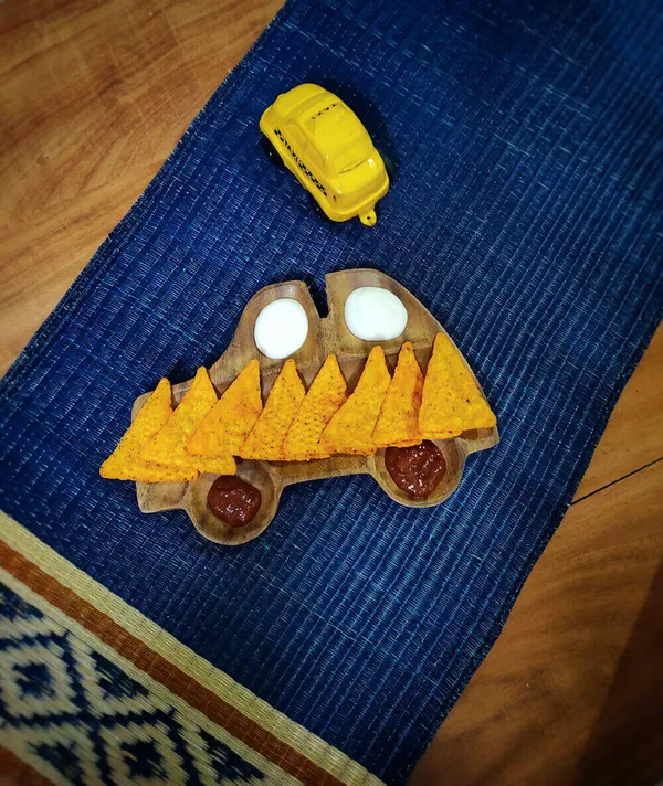 Car_Platter|_Handmade_Serving_Tray