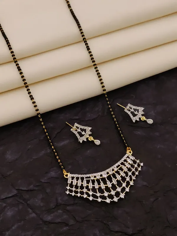 Black_And_Gold_Brass_Bead_Traditional_Mangalsutra_Set_For_Women