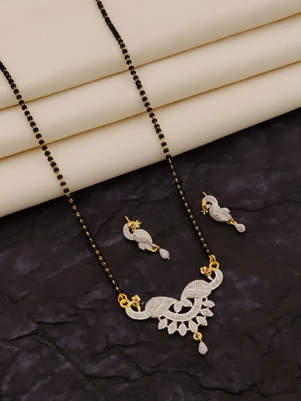 Black_And_Gold_Brass_Beaded_Pendant_Mangalsutra_Set_For_Women