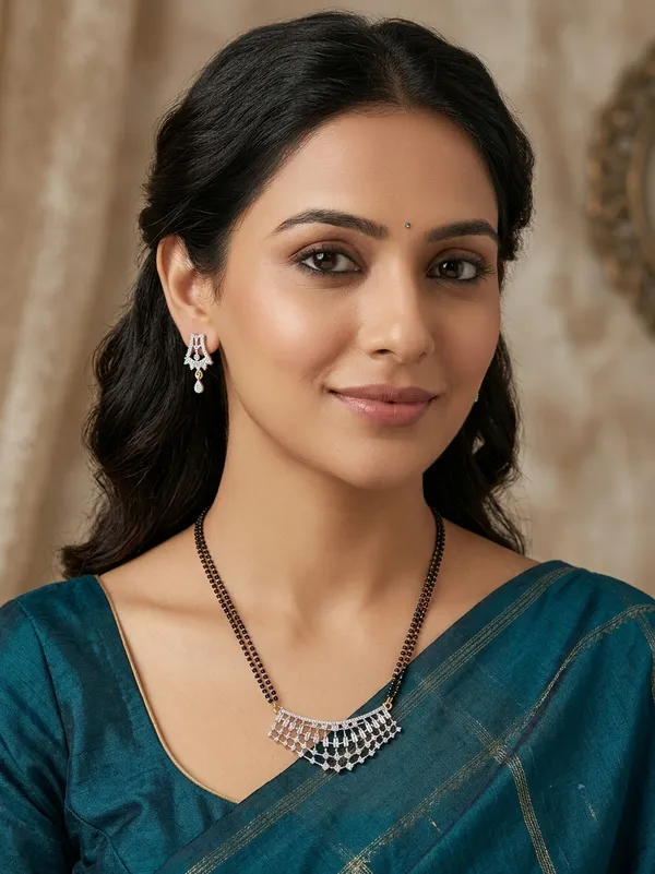 Black_And_Gold_Brass_Bead_Traditional_Mangalsutra_Set_For_Women