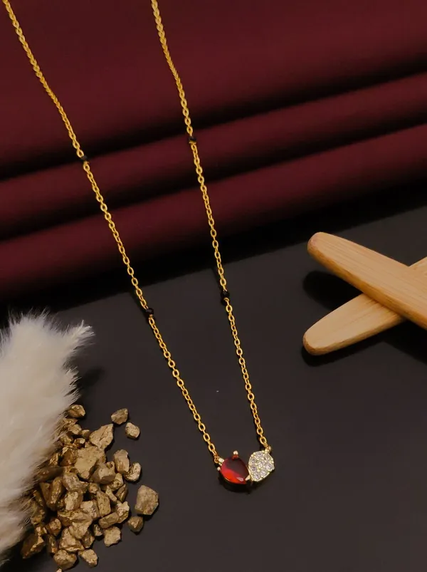 Gold_Brass_Crystal_Pendant_Necklace_For_Women