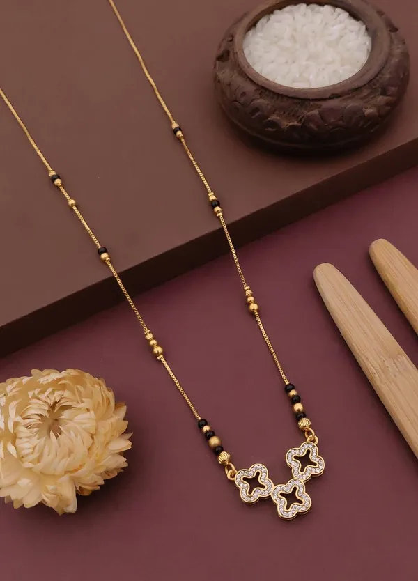Gold_And_Black_Brass_Three_Clover_Mangalsutra_Necklace_For_Women