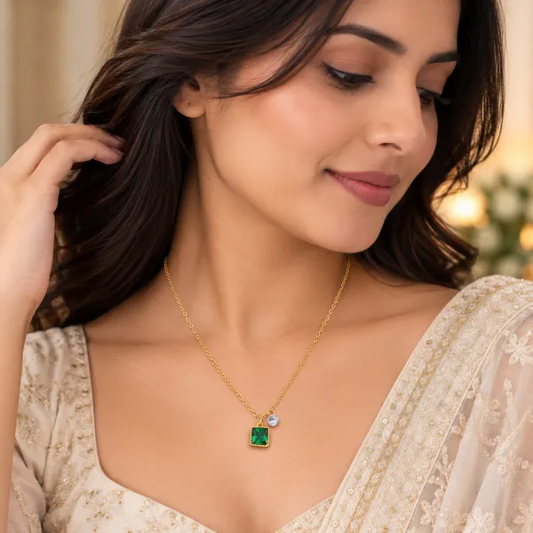 Gold_And_Green_Brass_Green_Square_Pendant_Necklace_For_Women