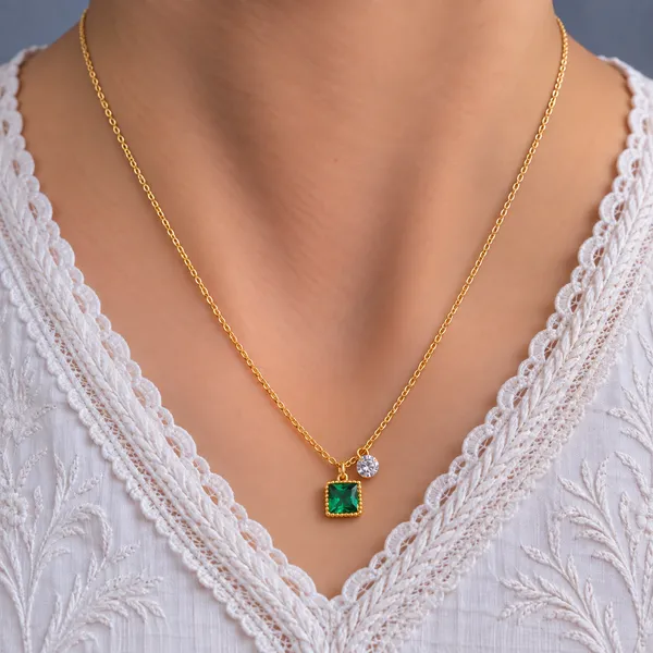 Gold_And_Green_Brass_Green_Square_Pendant_Necklace_For_Women