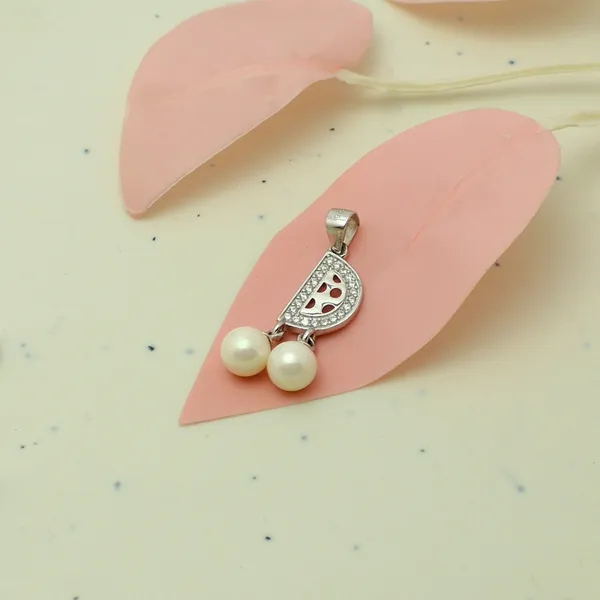 925_Silver_D_Alphabet_Pendant_With_Pearls_Cz