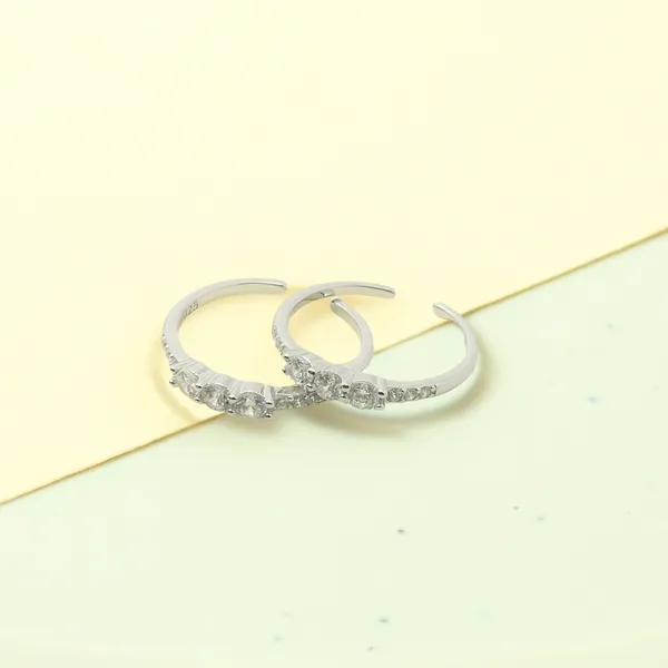 925_Silver_Adjustable_Zircon_Toe_Ring_Elegant_Sparkle_For_Your_Feet