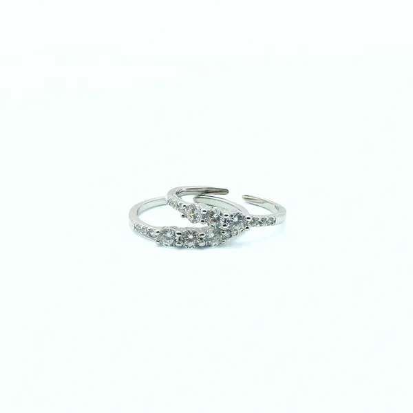 925_Silver_Adjustable_Zircon_Toe_Ring_Elegant_Sparkle_For_Your_Feet