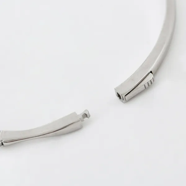 Linear_Stone_Bangle_In_925_Sterling_Silver_8_Gm