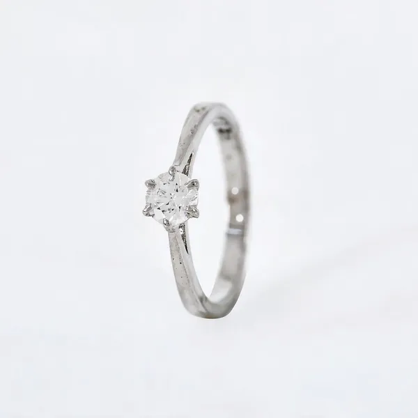 Nova_Solitaire_Ring_In_925_Sterling_Silver_1_95_Gm