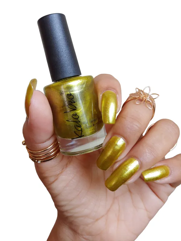 ColorHalo_Metallic_Nail_Lacquer_|_Long-Lasting,_High_Shine,_Chip-Resistant_&_Quick_Dry_Finish_|_Olivine_KM31_|_11ml_-_Pack_of_2