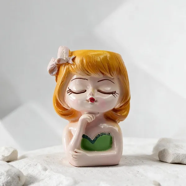 Resin_Girl_With_Golden_Hair_Green_Dress_Figurine