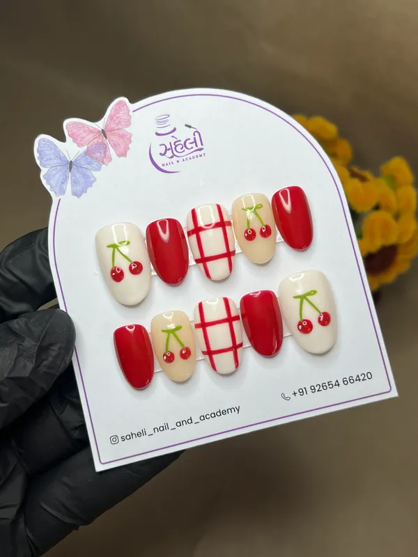 Red_Cream_Cherry_Plaid_Press-On_Nail_Set