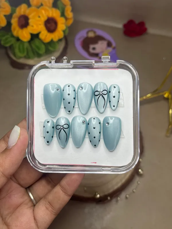 Blue_Glossy_Bow_Polka_Dot_Almond_Press-On_Nail_Set