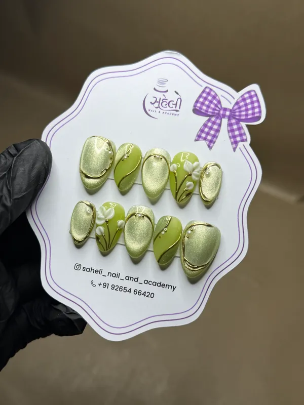 Green_Gold_Floral_Metallic_Press-On_Nail_Set