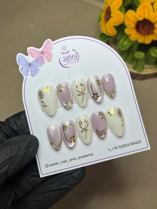Saheli_Pastel_Mauve_Ivory_Almond_Floral_Press-On_Nails