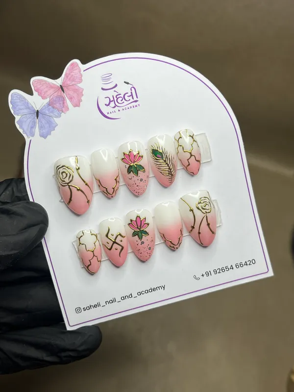 Pink_Ombre_Floral_Gold_Line_Art_Press-On_Nail_Set