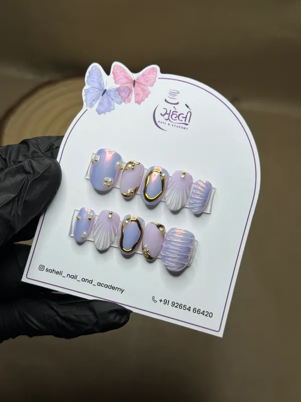 Lavender_3D_Pearl_Gold_Embellished_Press-On_Nails