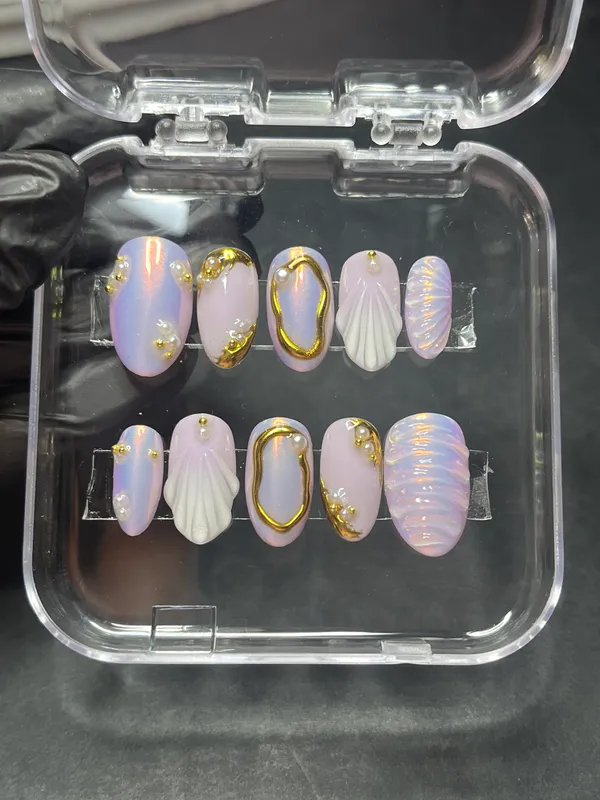 Saheli_Lavender_3D_Pearl_Gold_Accent_Press-On_Nail_Set_Of_10