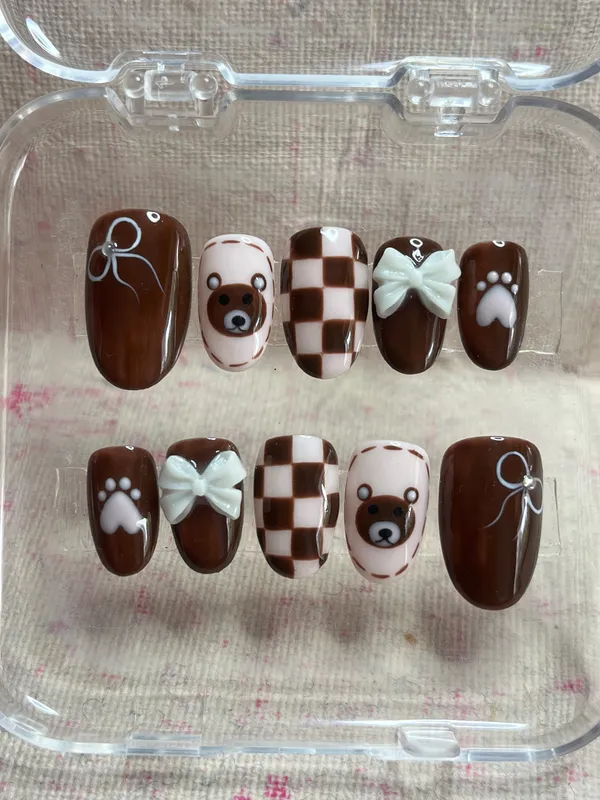 Brown_Teddy_Bear_Paw_Print_Glossy_Press-On_Nail_Set