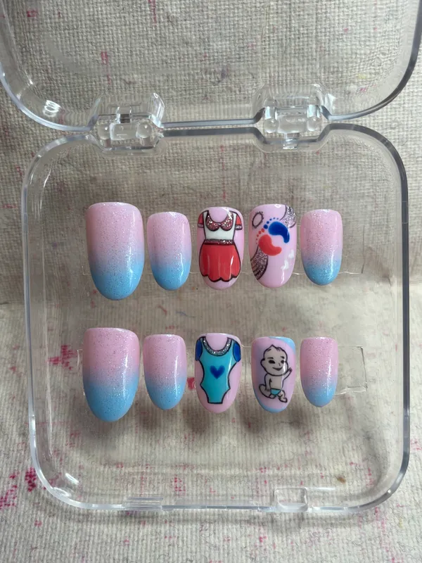 Saheli_Pink_Blue_Ombre_Cartoon_Glitter_Press-On_Nails