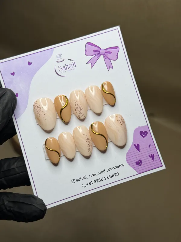 Saheli_Nude_Almond_Gold_Accent_Speckled_Press-On_Nails