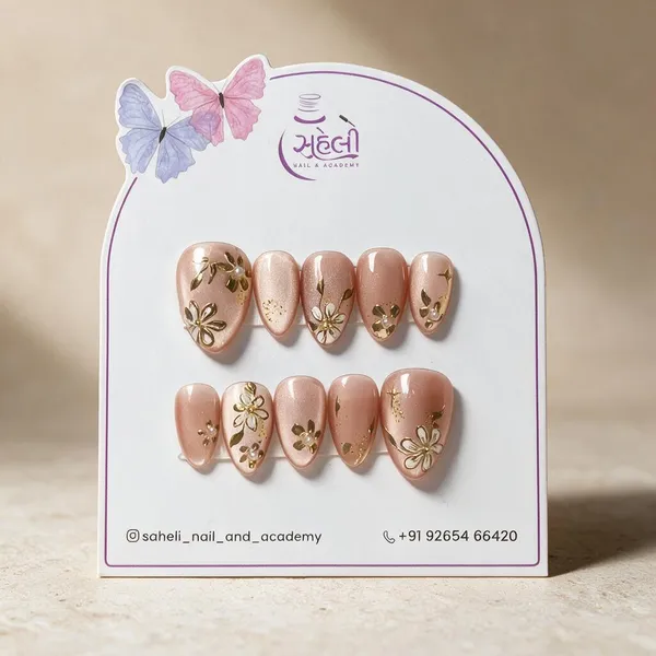 Saheli_Nude_Floral_Gold_Embellished_Press-On_Nail_Set