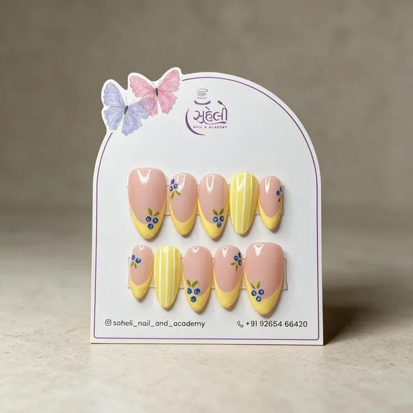 Saheli_Pink_Yellow_Floral_Colour_Block_Press-On_Nail_Set