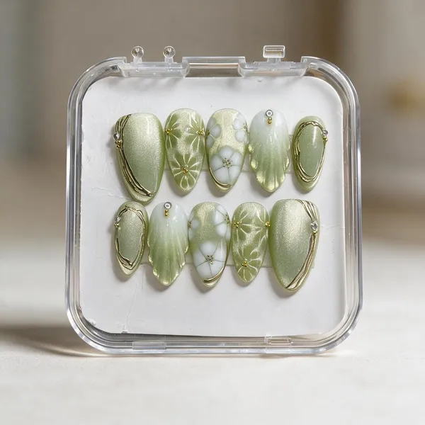Green_Floral_Shimmer_Embellished_Press-On_Nail_Set