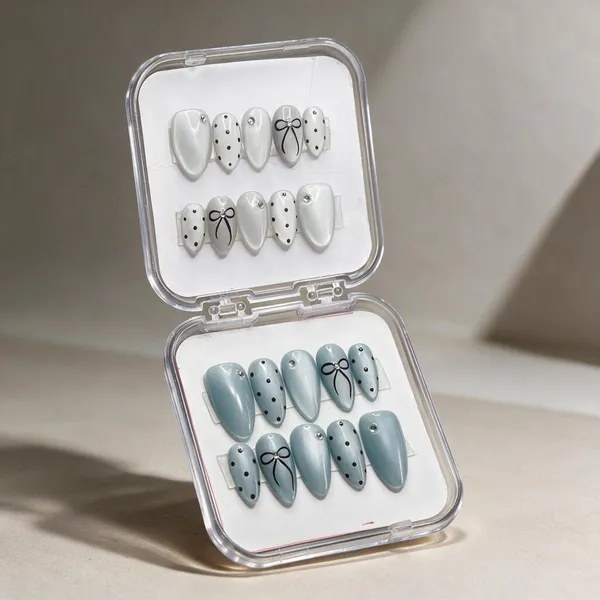 White_Blue_Bow_Dotted_Embellished_Press-On_Nail_Set
