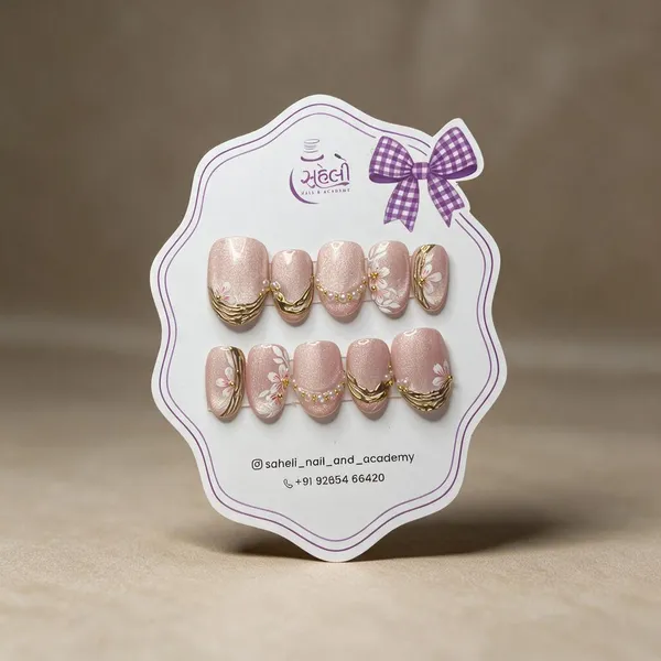 Pink_Floral_Gold_Pearl_Embellished_Artificial_Press-On_Nail_Set