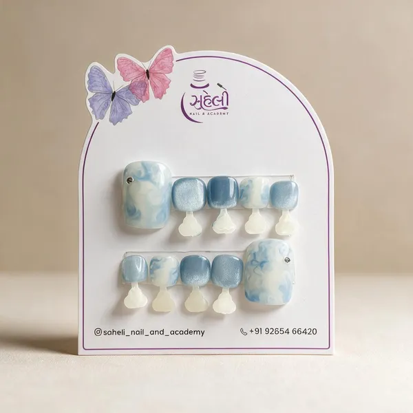 Saheli_Blue_Marble_Dangling_Charm_Press-On_Nail_Tips