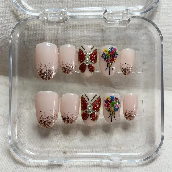 Saheli_Pink_Glitter_Butterfly_Floral_Press-On_Nail_Set_Of_10