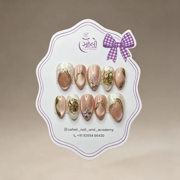 Nude_Gold_Glitter_Metallic_Accent_Press-On_Nail_Set