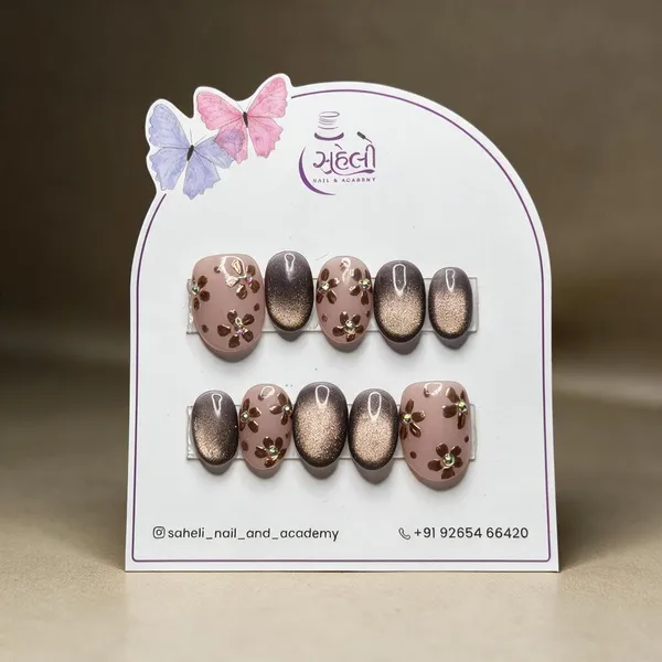 Saheli_Nail_Academy_Brown_Black_Glitter_Floral_Press-On_Nails