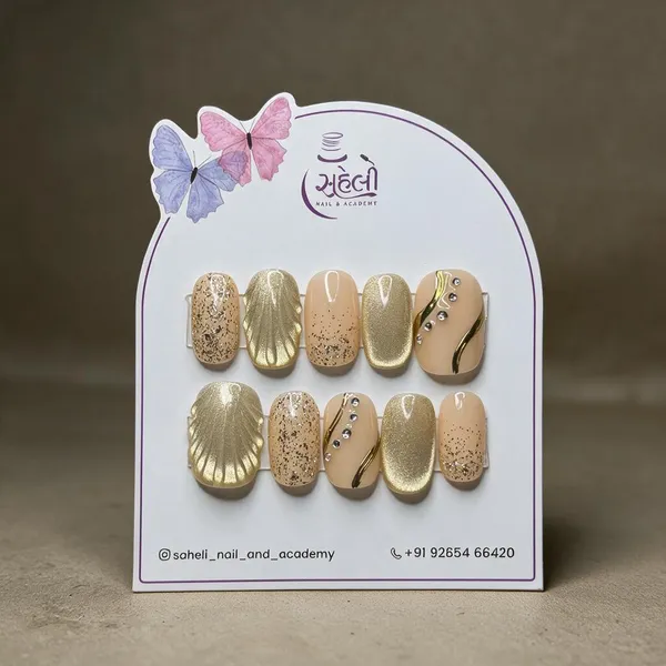 Gold_Beige_Glitter_Textured_Embellished_Press-On_Nails