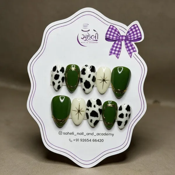 Green_Cow_Print_Gold_Detail_Press-On_Nail_Set