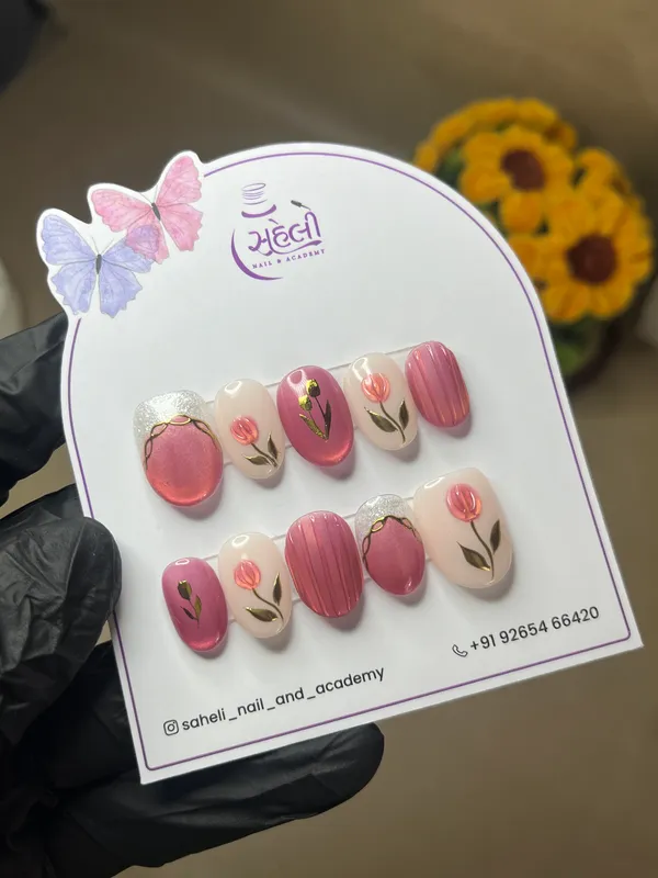 Pink_Floral_Glitter-Tip_Press-On_Nail_Set
