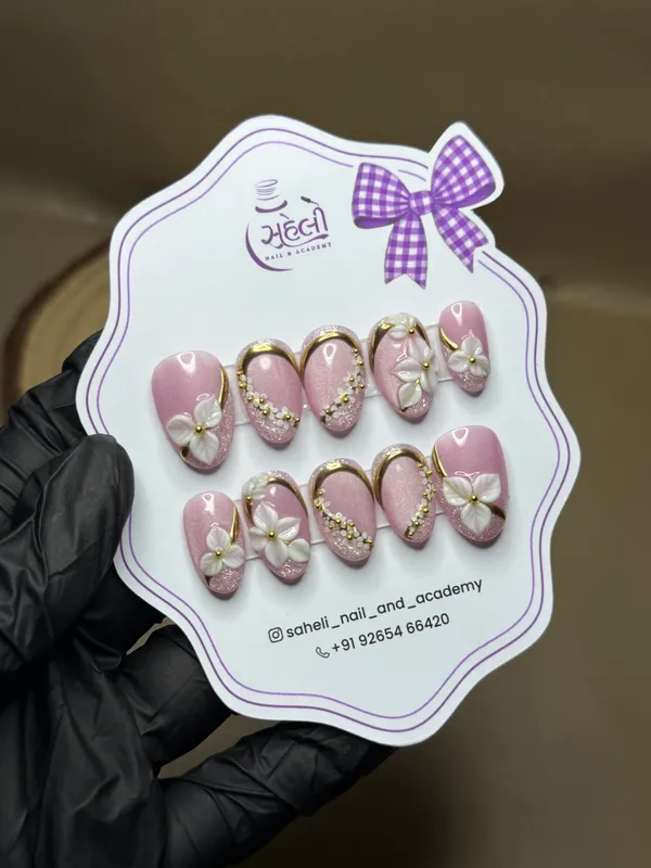 Pink_Floral_Pearl_Gold_Embellished_Press-On_Nails